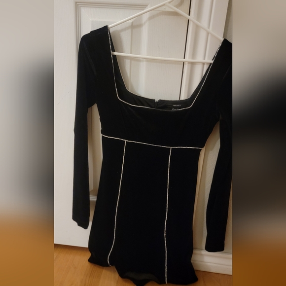 Forever 21 Black Velvet Dress with White Trim - Picture 1 of 4